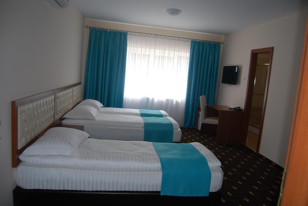 Hostel Paltinis Hunedoara Room photo