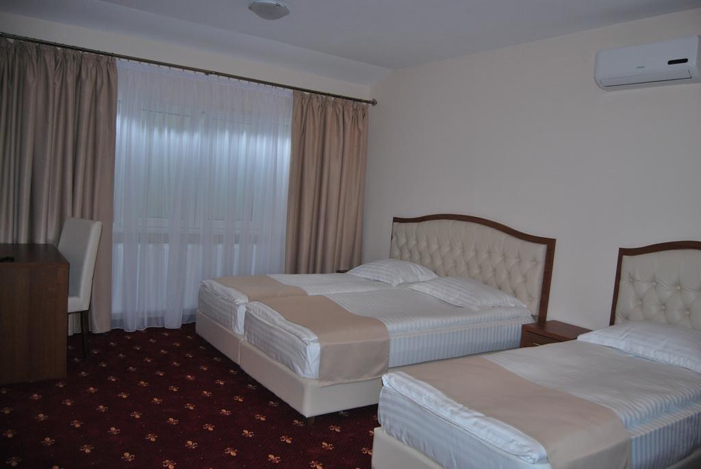 Hostel Paltinis Hunedoara Room photo